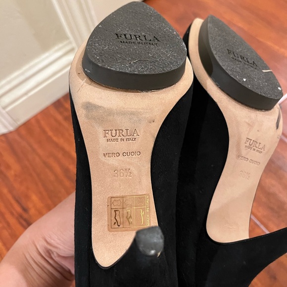 Furla Black Suede Pumps Great Condition - Picture 7 of 11